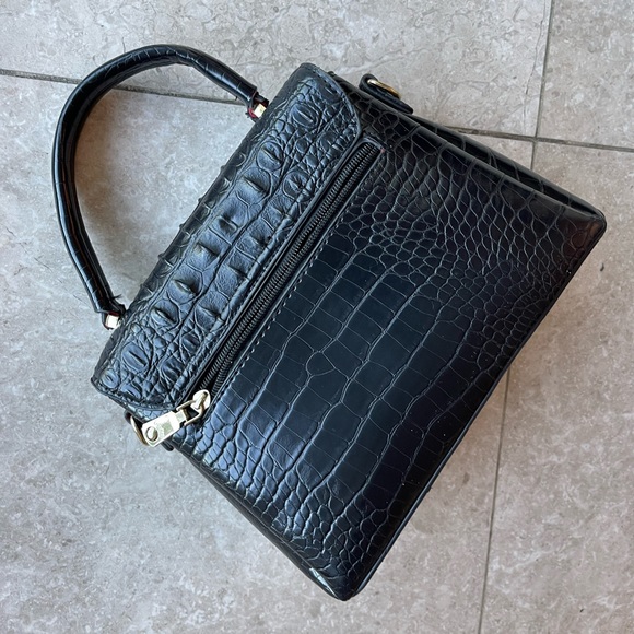 Leather Embossed Croc Handbag - Picture 6 of 6